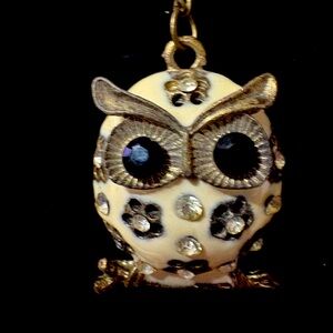 N-41 Vintage Cream Owl pendant